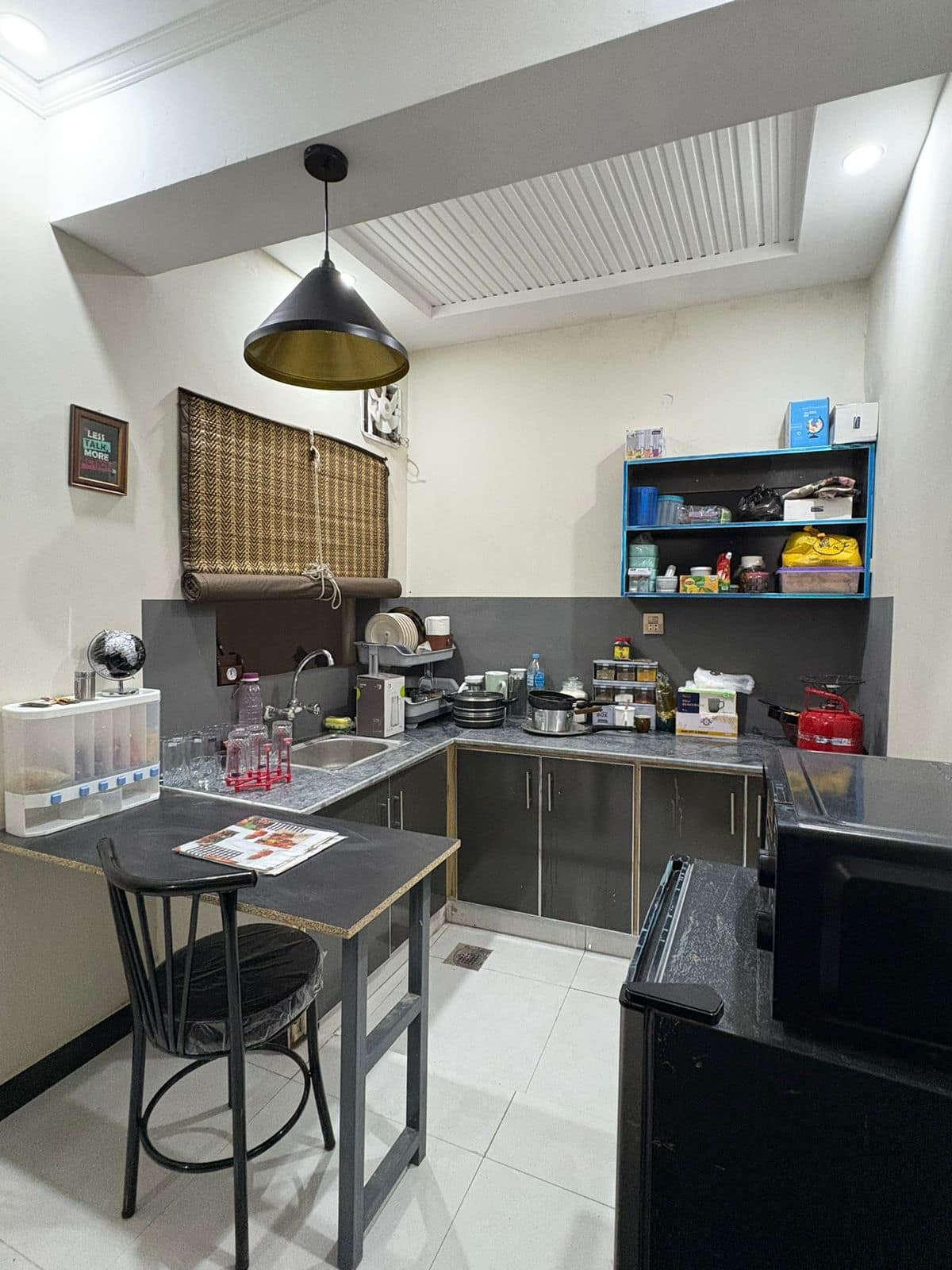 Modern Stay in Jafar Town Lahore | Prime Location photo 4
