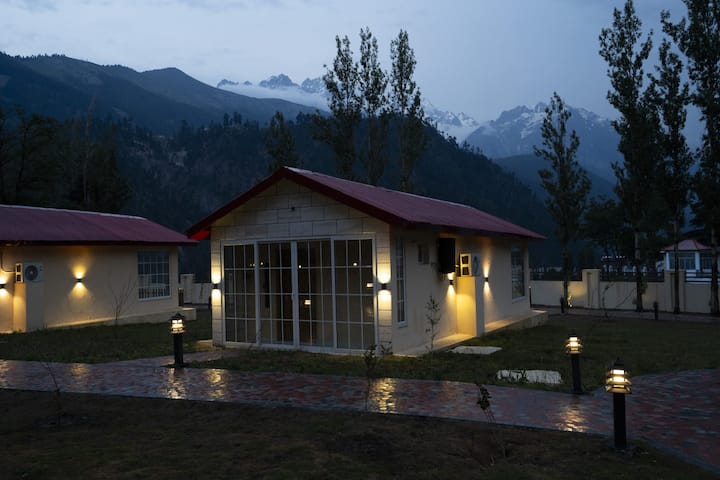 Private Chalet | Marble Bath & Mountain Retreat