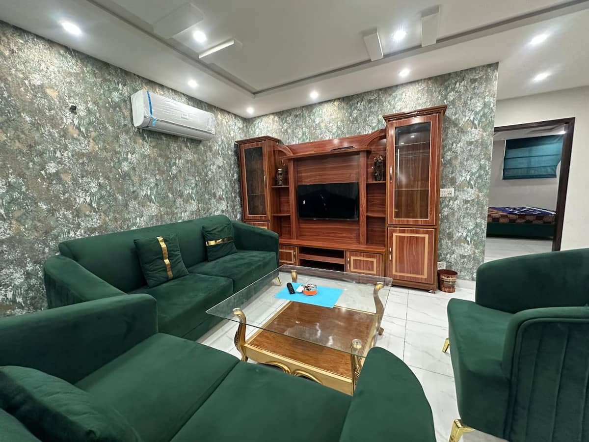 Luxury 2-BHK Apartment | Cosmo Suites, Bahria photo 4