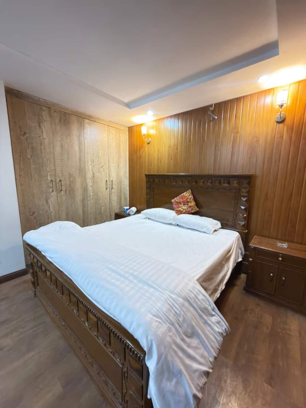 Peaceful 1-Bed Apartment | Gulberg Greens photo 2