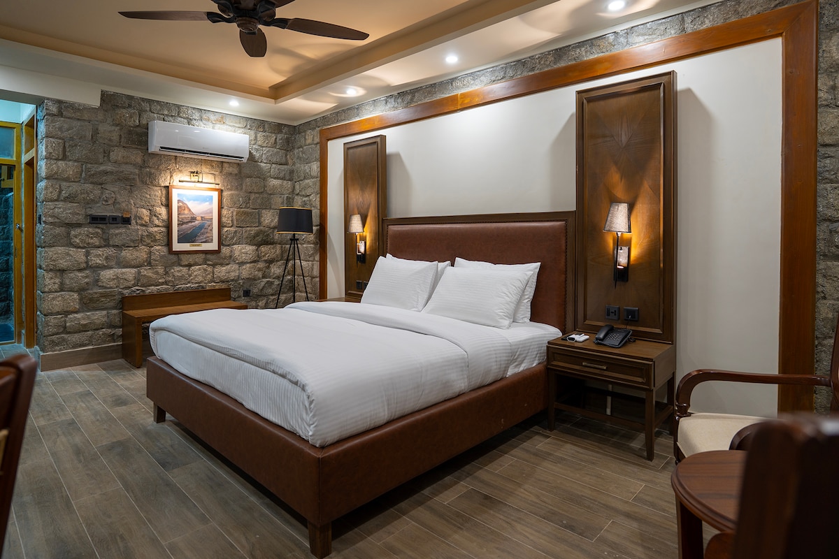 Cozy Stone Deluxe Room · Hunza Valley photo 2
