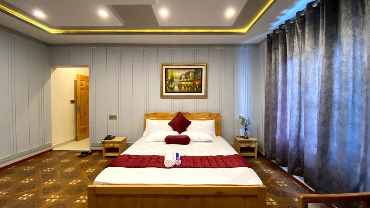 Modern King Suite | Epic Skardu Mountain Views photo 3