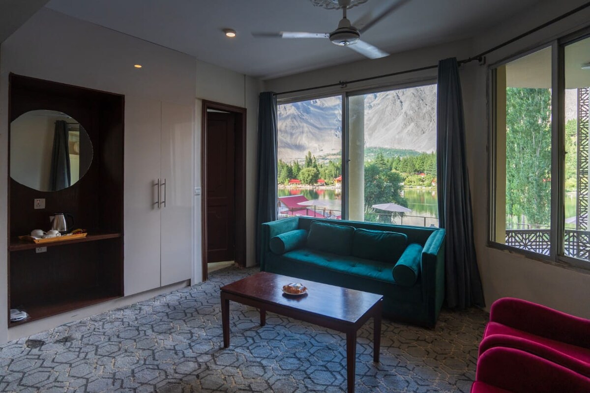 Royal Skardu Retreat: Designer Garden & Views photo 3