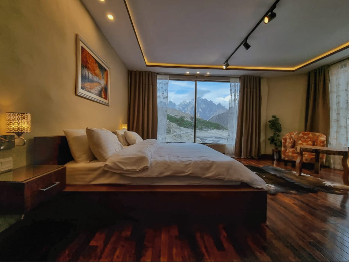 Premium Executive Room with Panoramic Views