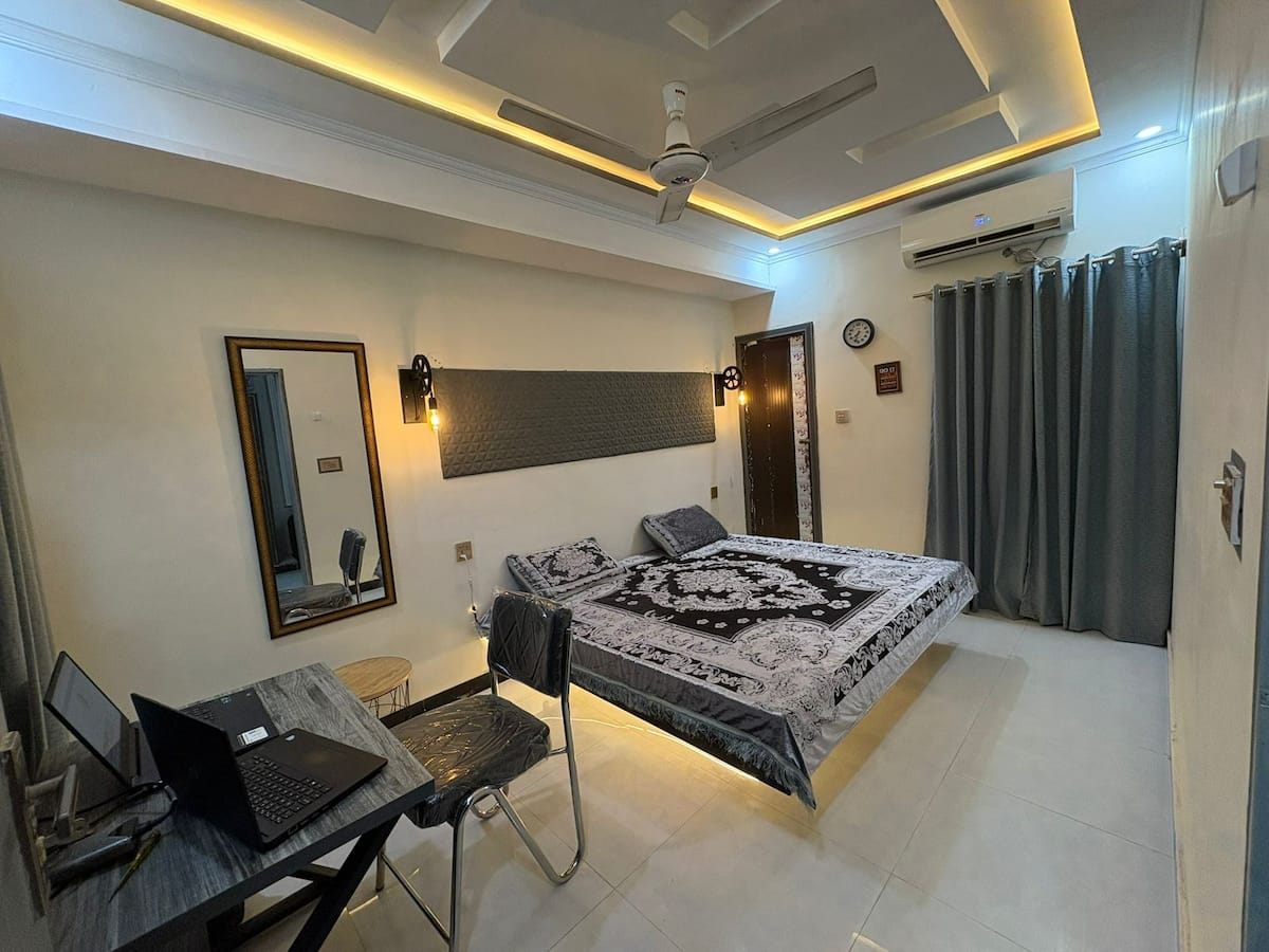 Modern Stay in Jafar Town Lahore | Prime Location