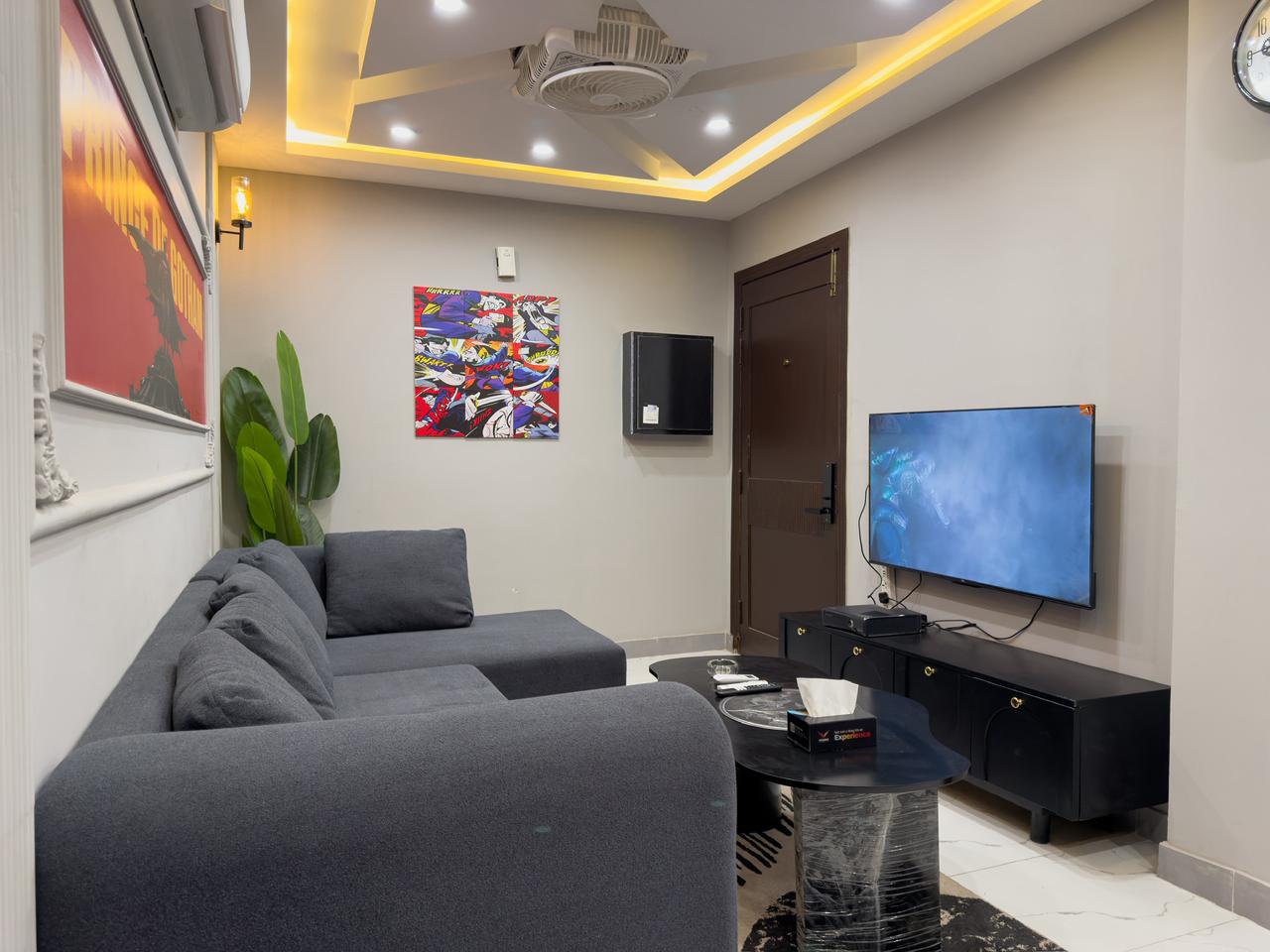 Luxury Batman Theme 1BHR Stay (Batman Suite) | Premium Apartment in Bahria Town Lahore