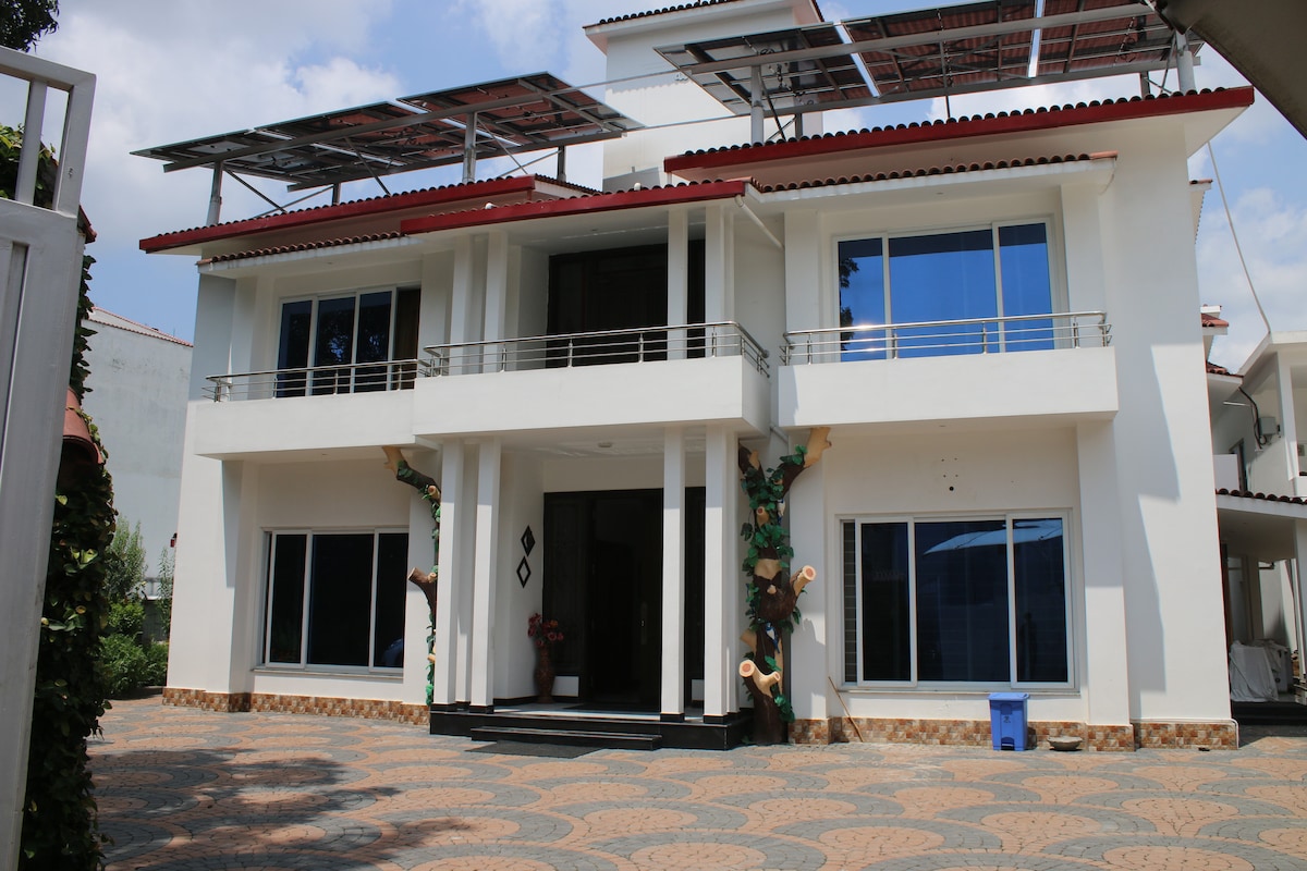 ModernVilla with Lush Private Garden In Abbottabad photo 4