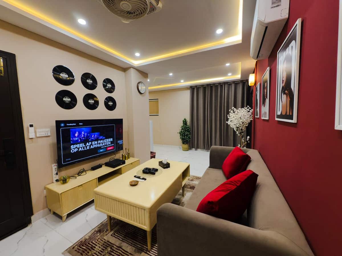 Artist Suite 1BHK | Creative & Stylish Apartment