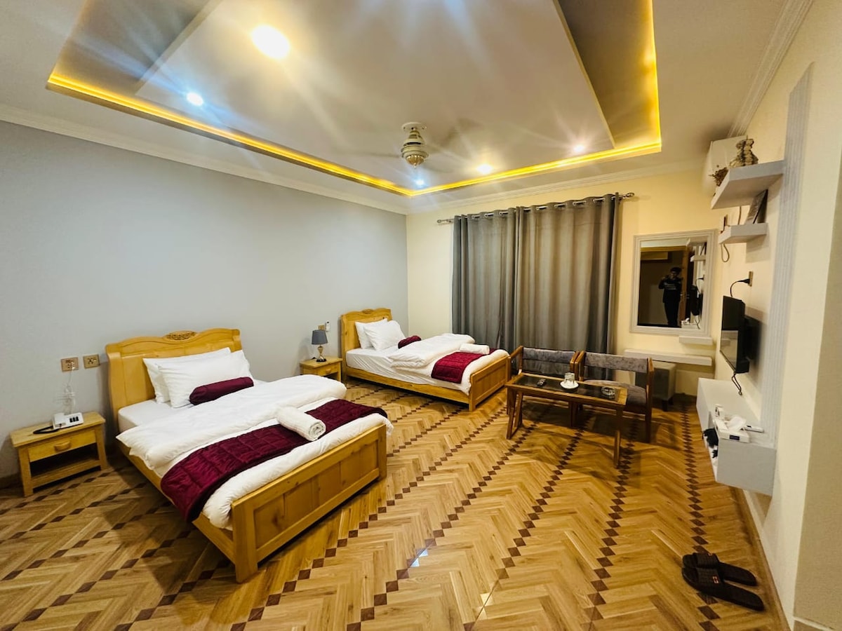 Luxury Twin Room · Epic Skardu Mountain Views photo 5