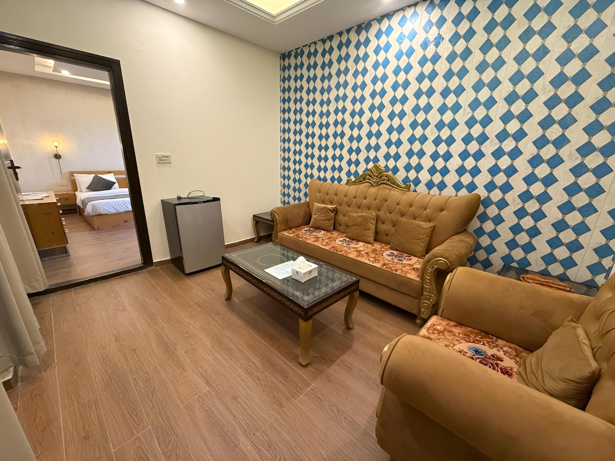Luxury Suite in Skardu · King Bed & Private Lounge photo 5