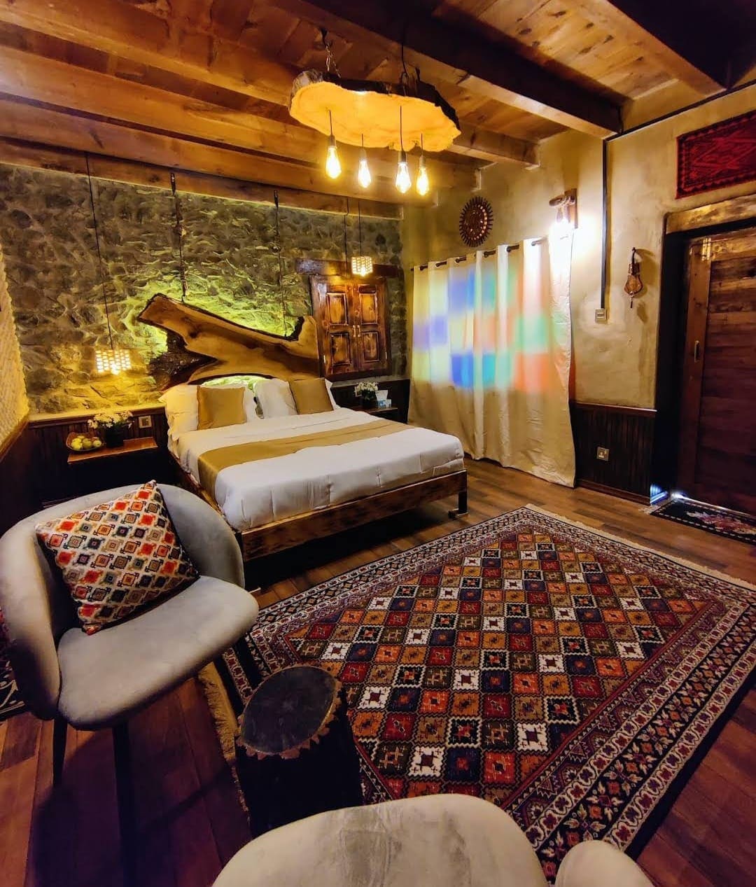 Spacious Executive Suite · Grand Mountain View photo 4