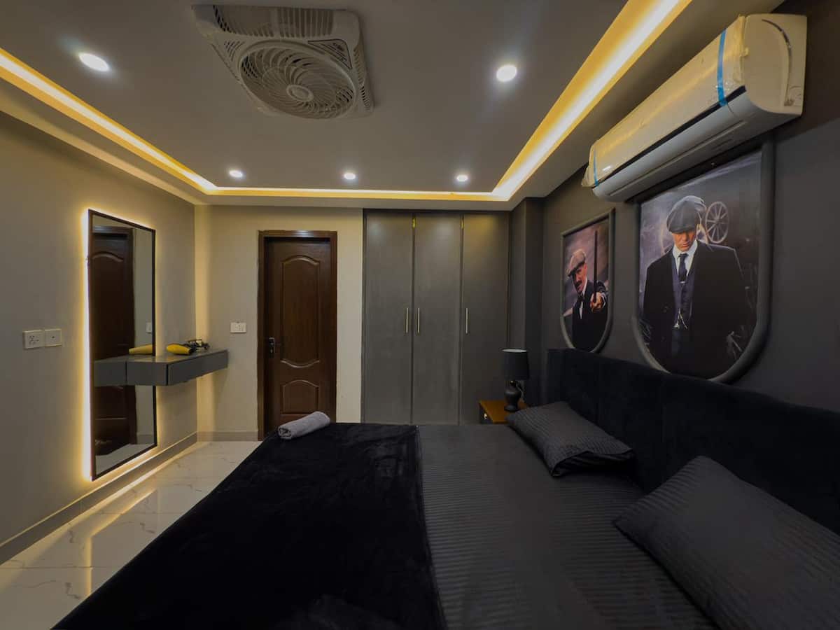 Stylish 1BHK Apartment | Peaky Blinders Theme photo 2