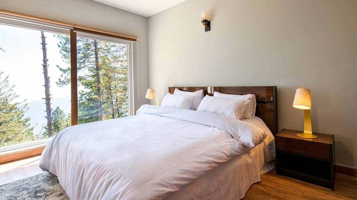 Lux Alpine Stone Villa with Panoramic Pine Views