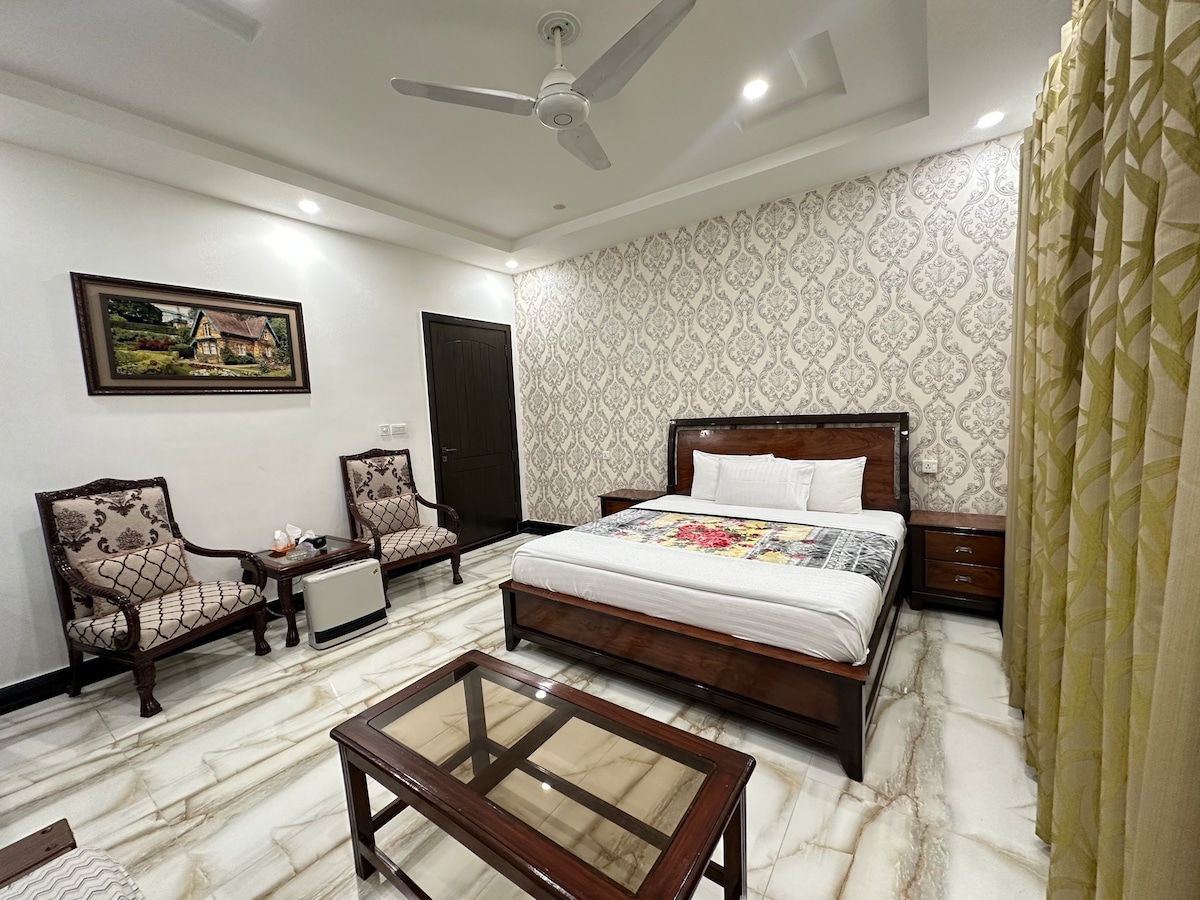 ModernVilla with Lush Private Garden In Abbottabad photo 5