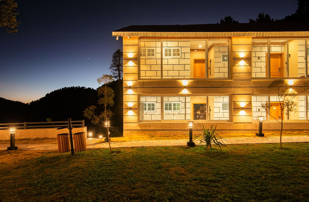 Executive Suite · Cedar & Pines Ayubia photo 2