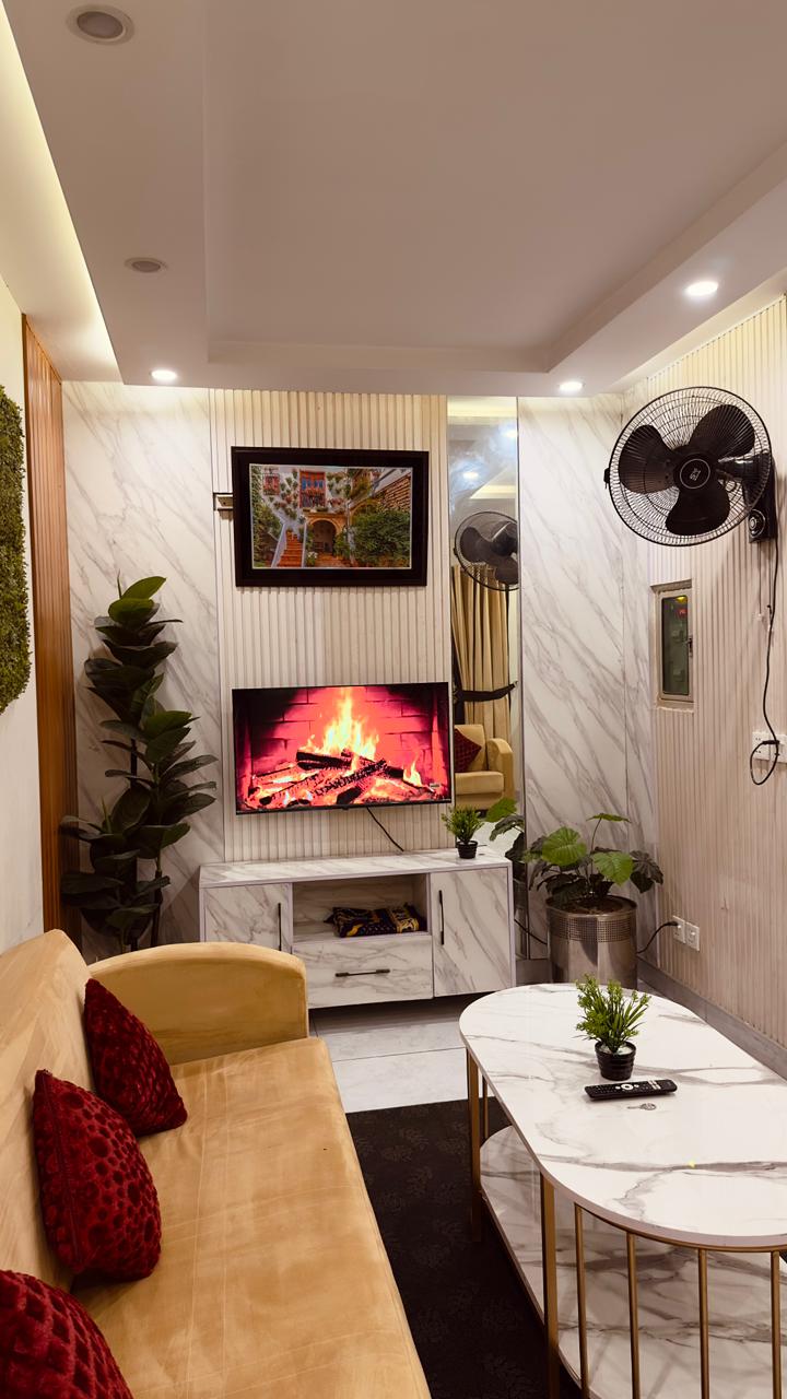Luxury 1BR Near Grand Mosque · Bahria Town LHR photo 5