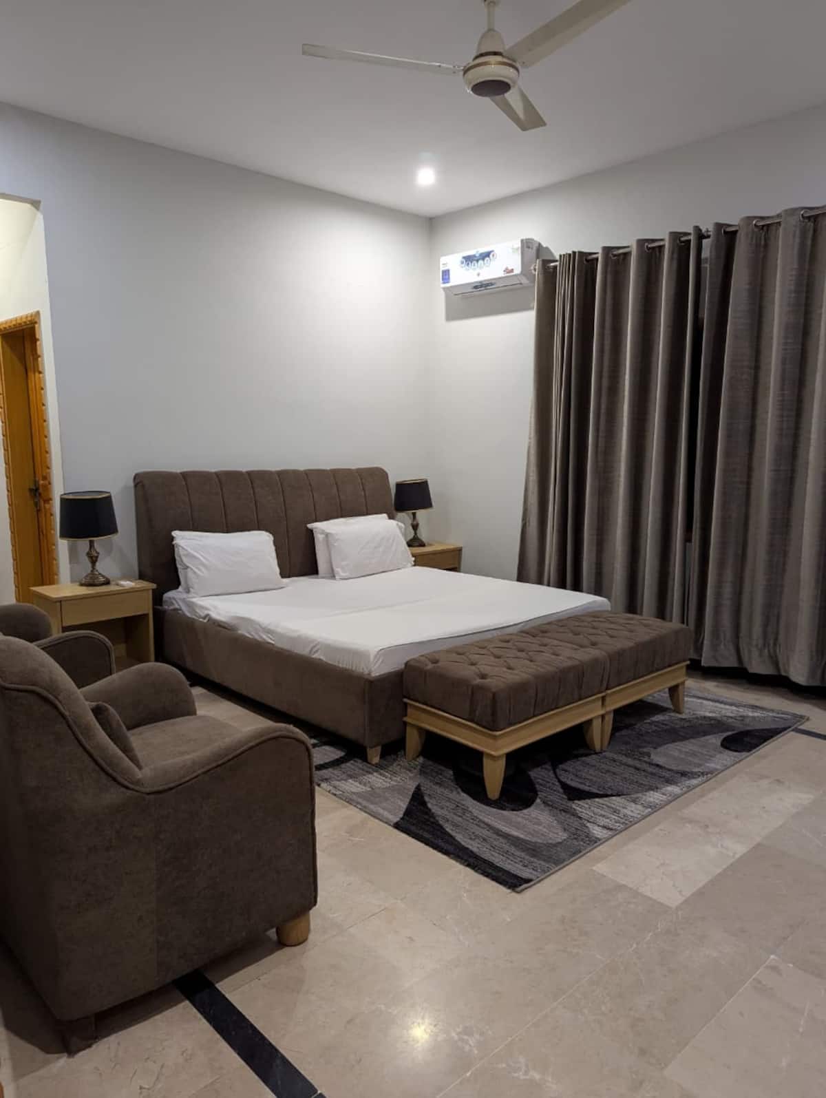 Peaceful 2BHK Stay with River Views photo 2