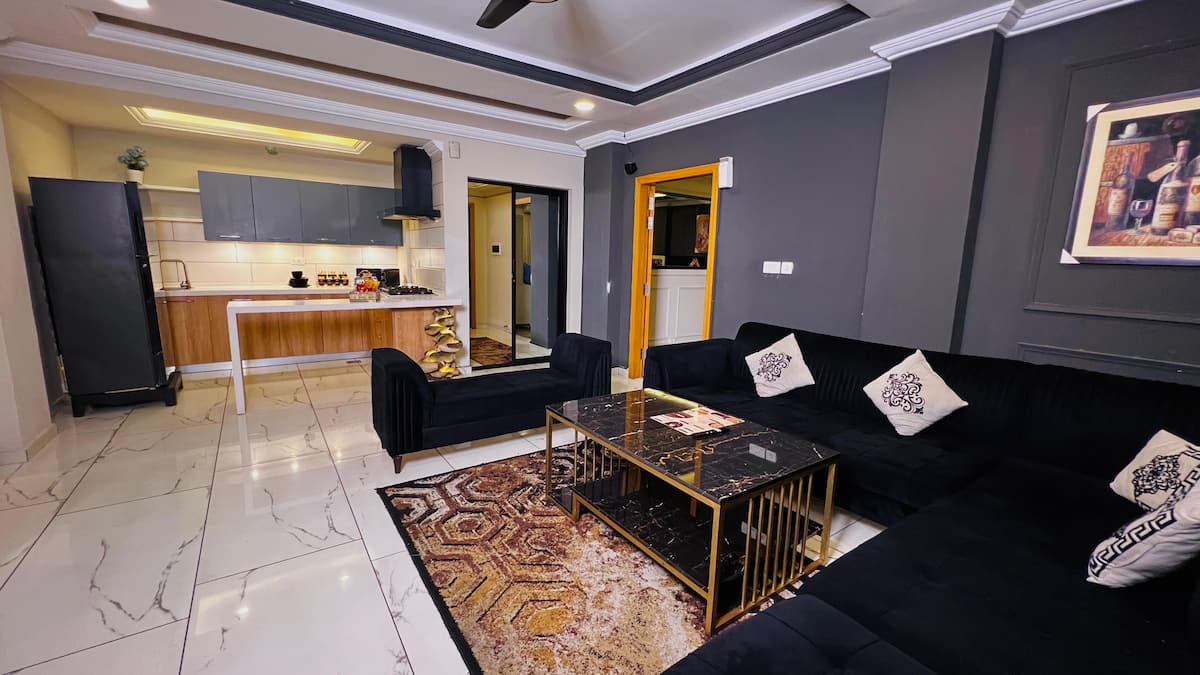 Modern 2-BHK in Bahria Active, Pool & Gym photo 2