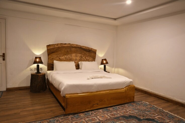 Serene Skardu Escape · Garden + Mountain Views photo 3