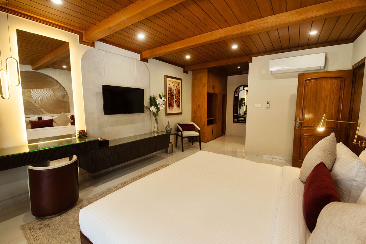 Luxury Deluxe Room · Pine Hills Ayubia photo 5