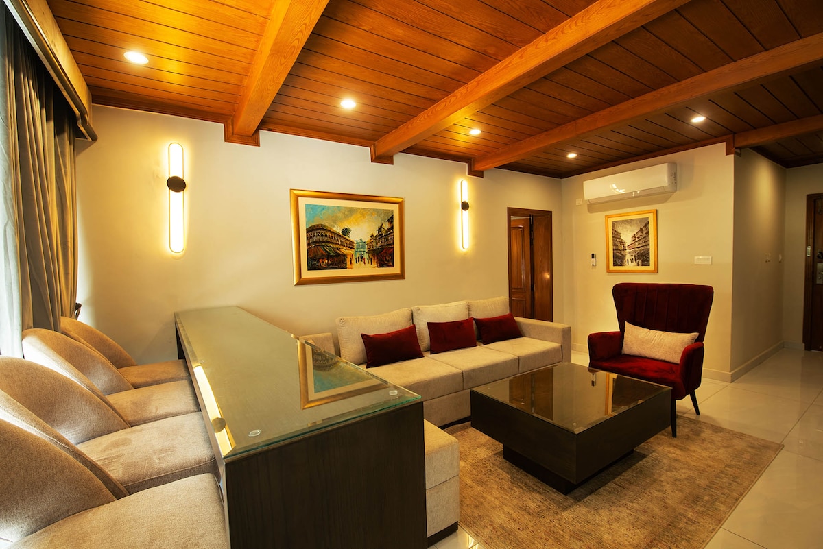 Signature Suite · Living Room · Ayubia Pines photo 3