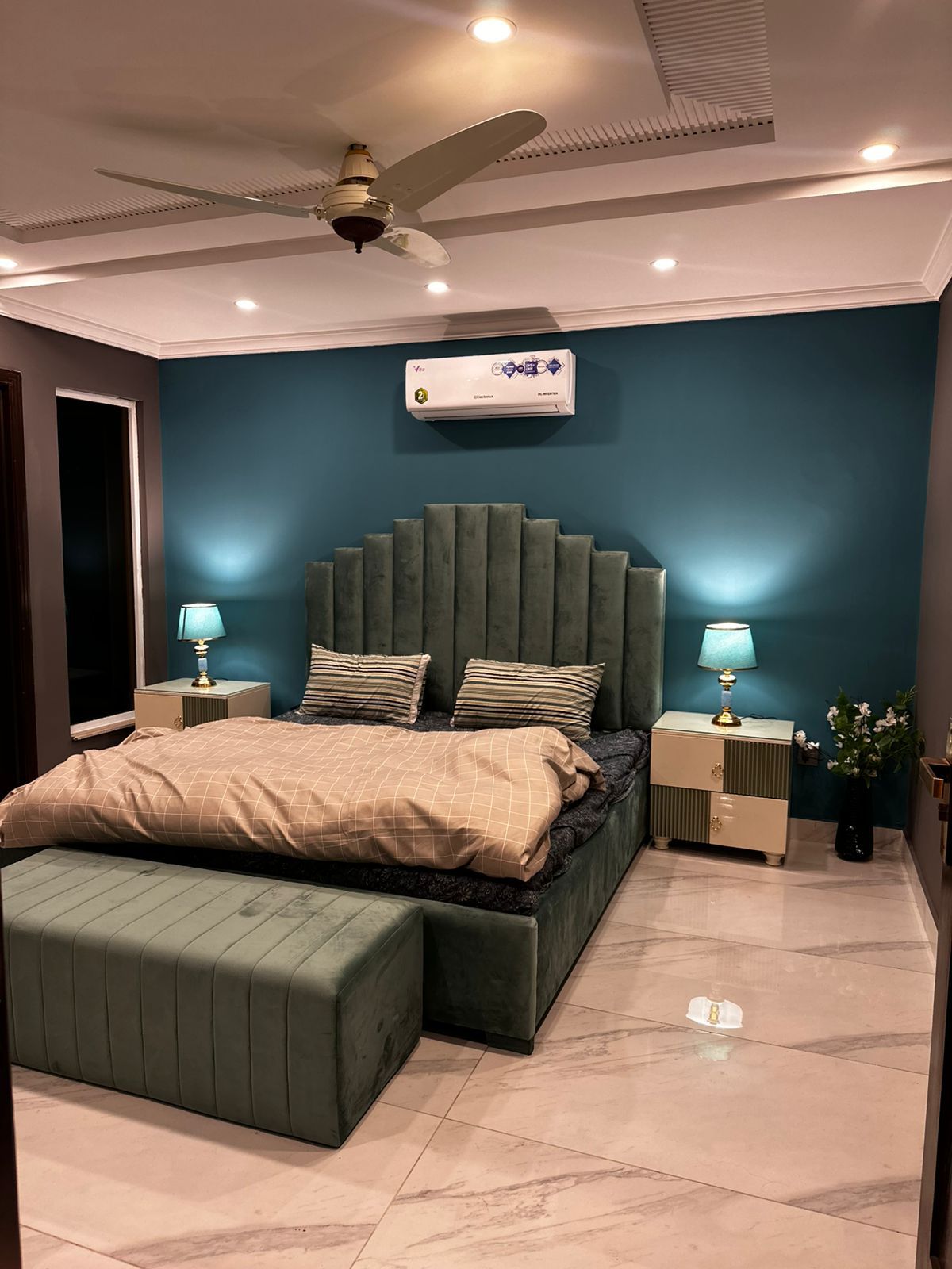 Elegant 2BR Apartment · Heart of Bahria Town photo 3