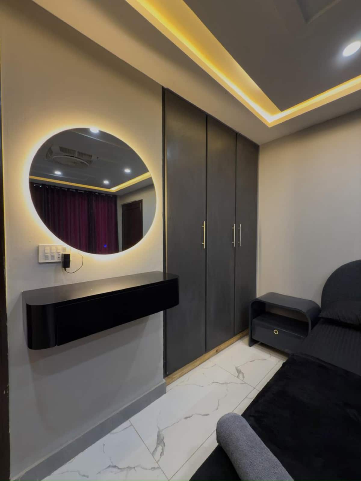 Luxury Batman Theme 1BR Stay photo 5