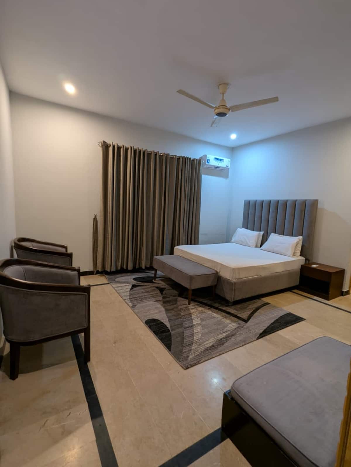 Peaceful 2BHK Stay with River Views photo 4