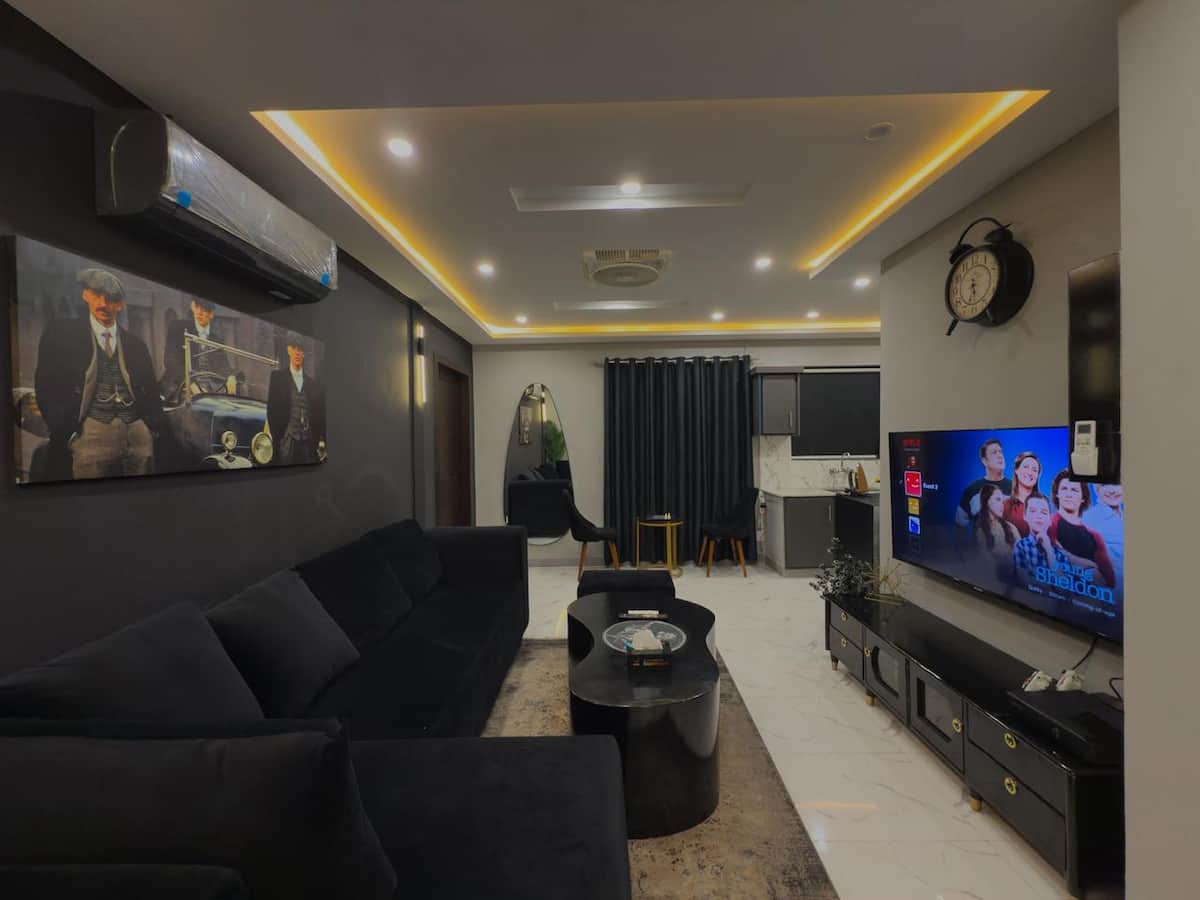 Stylish 1BHK Apartment | Peaky Blinders Theme