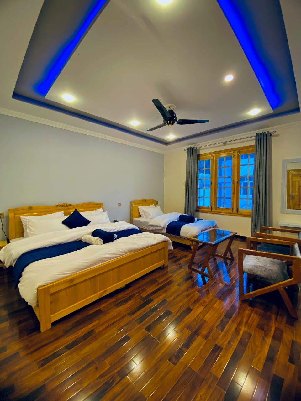 Charming Twin Suite · Lush Garden & Mountain Views photo 2