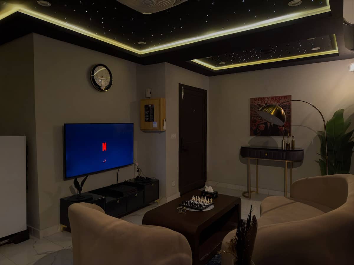 Executive Billionaire Suite Prime Location Bahria photo 3