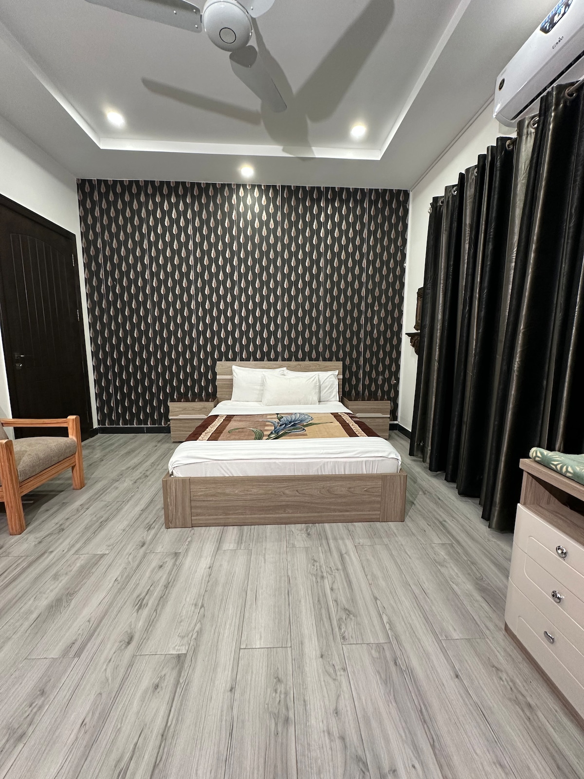 Family Suite Retreat in Abbottabad photo 2