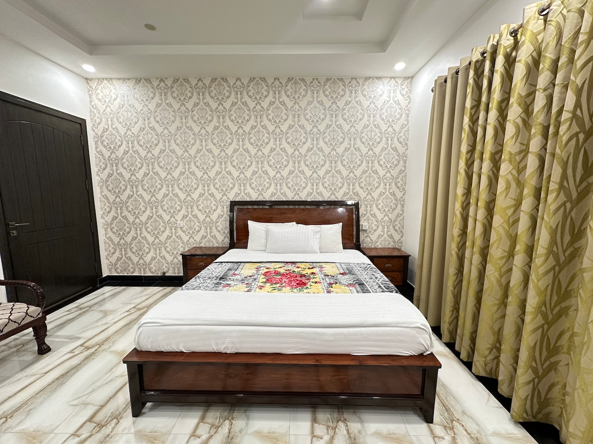 ModernVilla with Lush Private Garden In Abbottabad photo 3